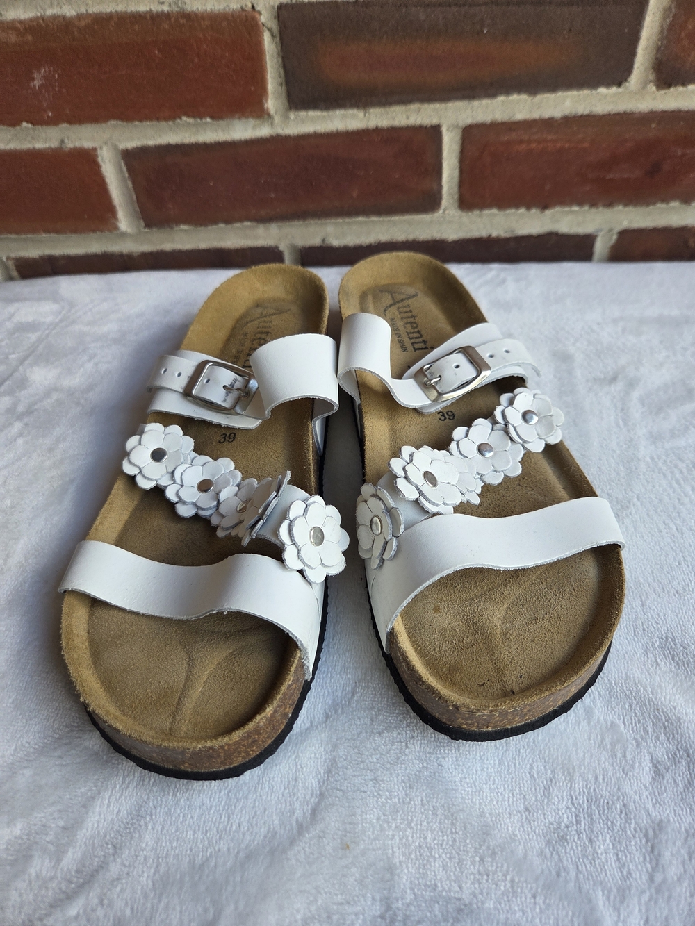 Autenti White Floral Leather Footbed Slide Sandals EU 39 US 8.5 Comfort - Picture 10 of 12